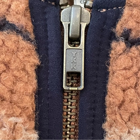 THE GREAT. Sherpa Bomber in Woodsmoke Plaid - Picture 5 of 13